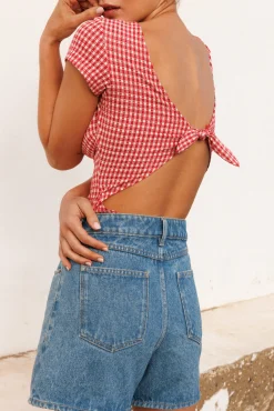 Body À l'ombre des oliviers