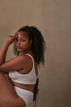 Brassière Nouveau monde