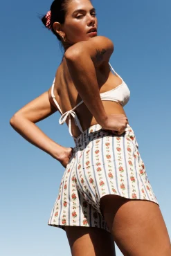 Short Tout juste éveillée