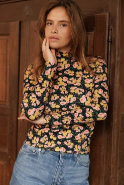 Top col montant Baiser délicat