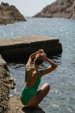 Une pièce Bel été